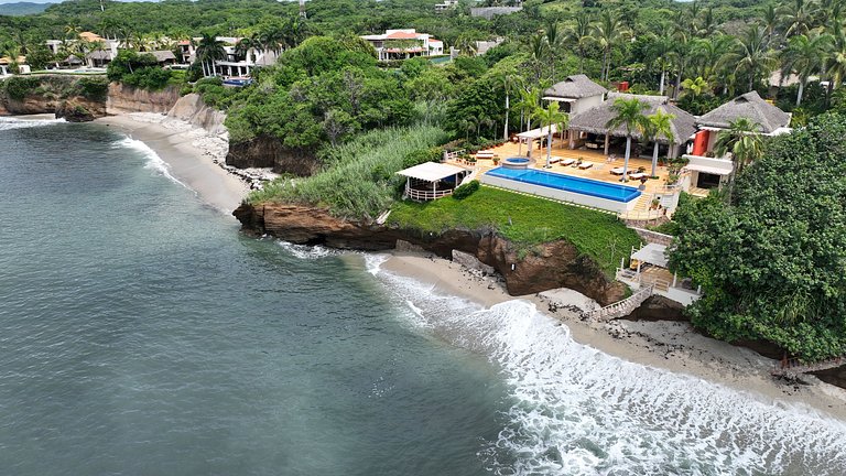Villa en Punta de Mita sobre la playa