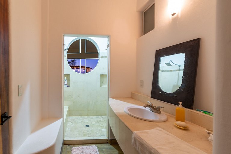 Beachfront house in Litibú