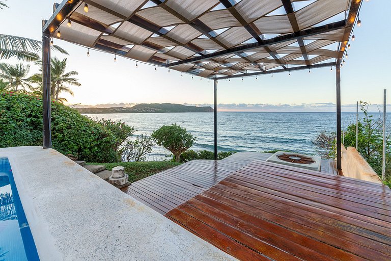 Beachfront house in Litibú