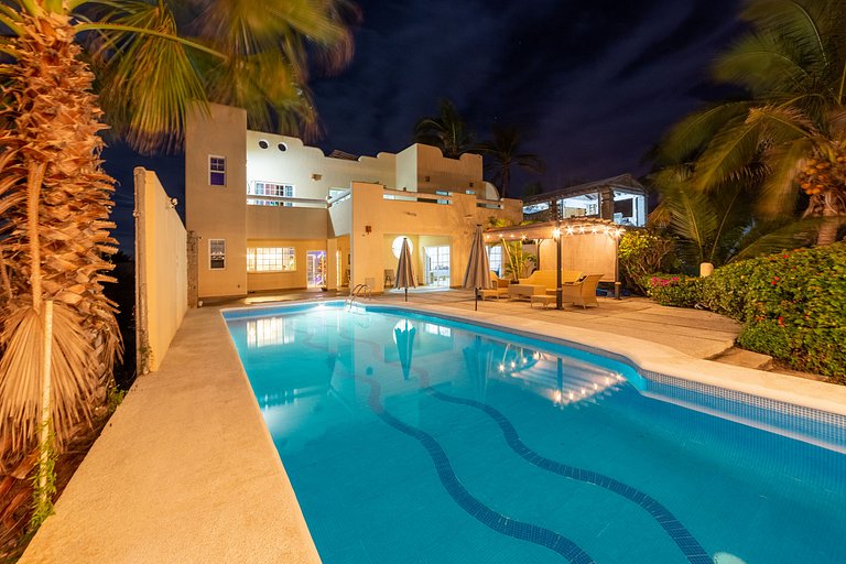 Beachfront house in Litibú