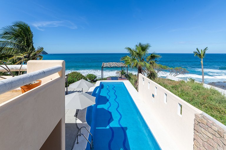 Beachfront house in Litibú