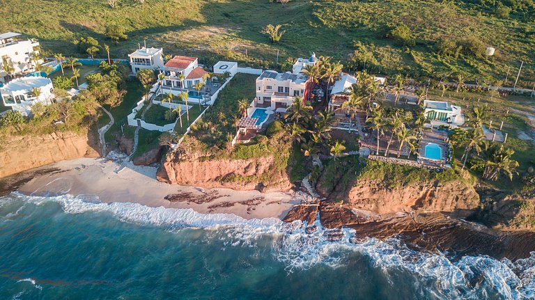 Beachfront house in Litibú